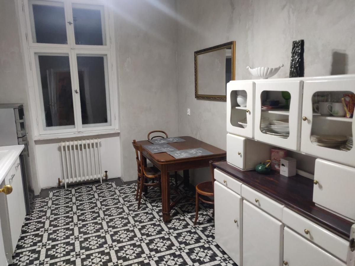 Apartament Copernicus Apartment Poznan Bagian luar foto